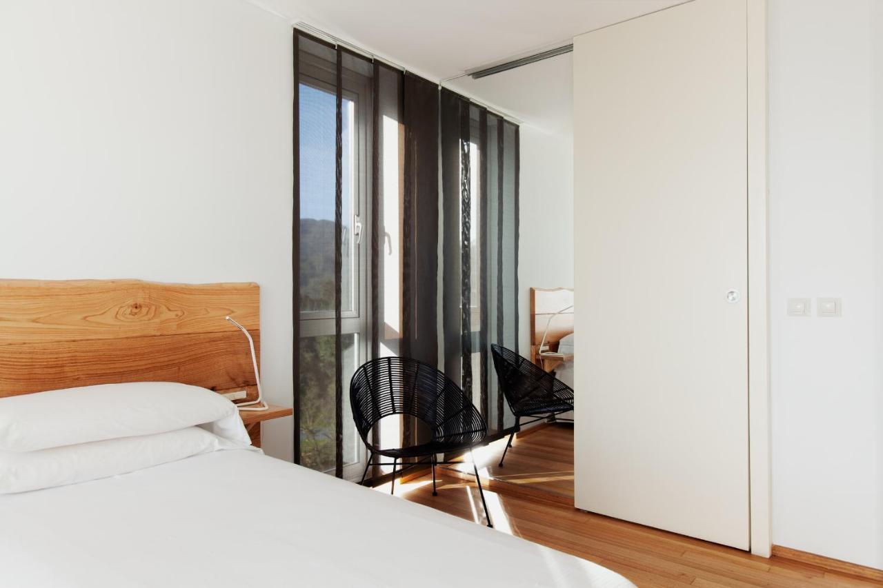 Hotel A Miranda Feás エクステリア 写真