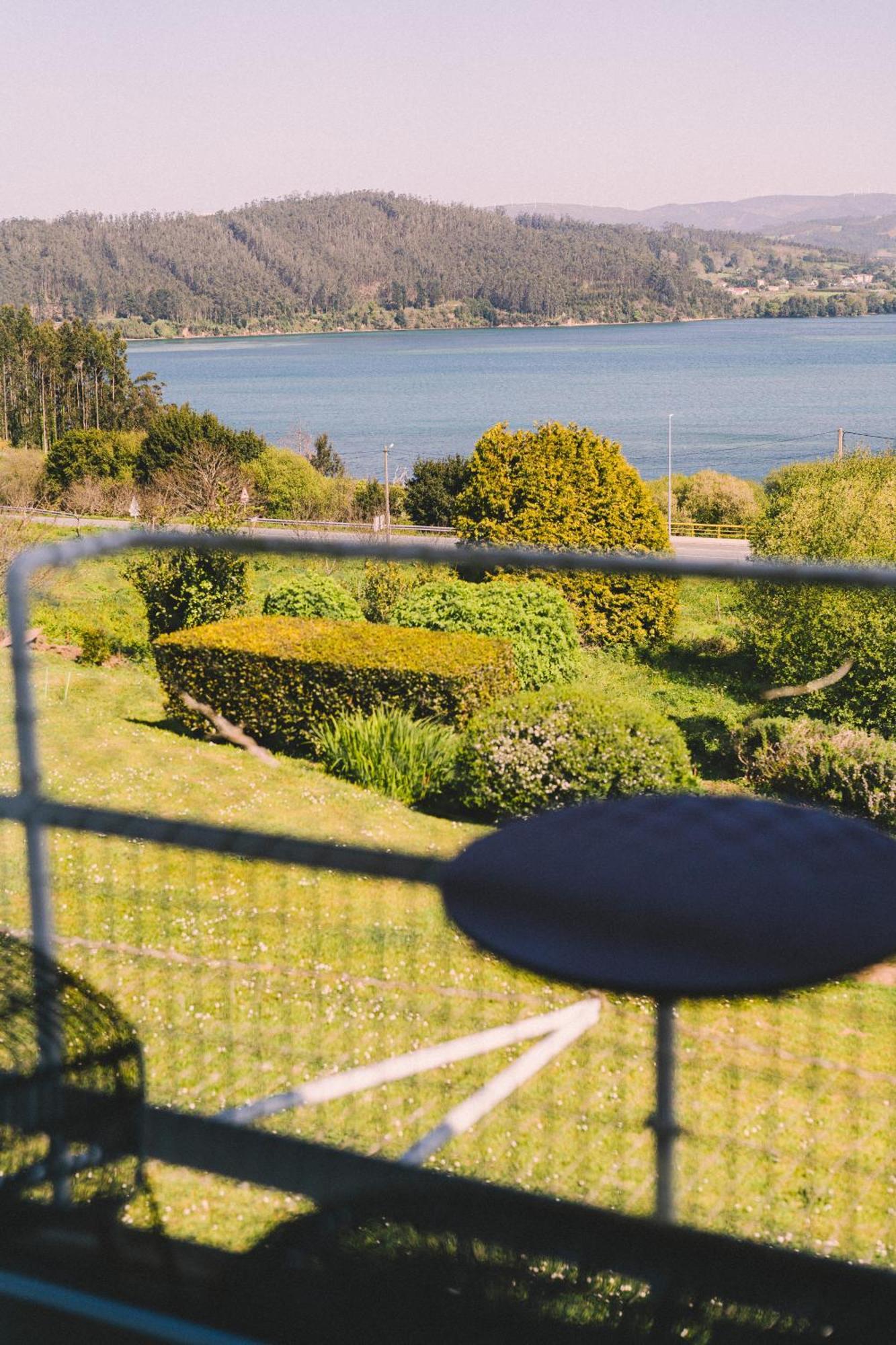 Hotel A Miranda Feás エクステリア 写真
