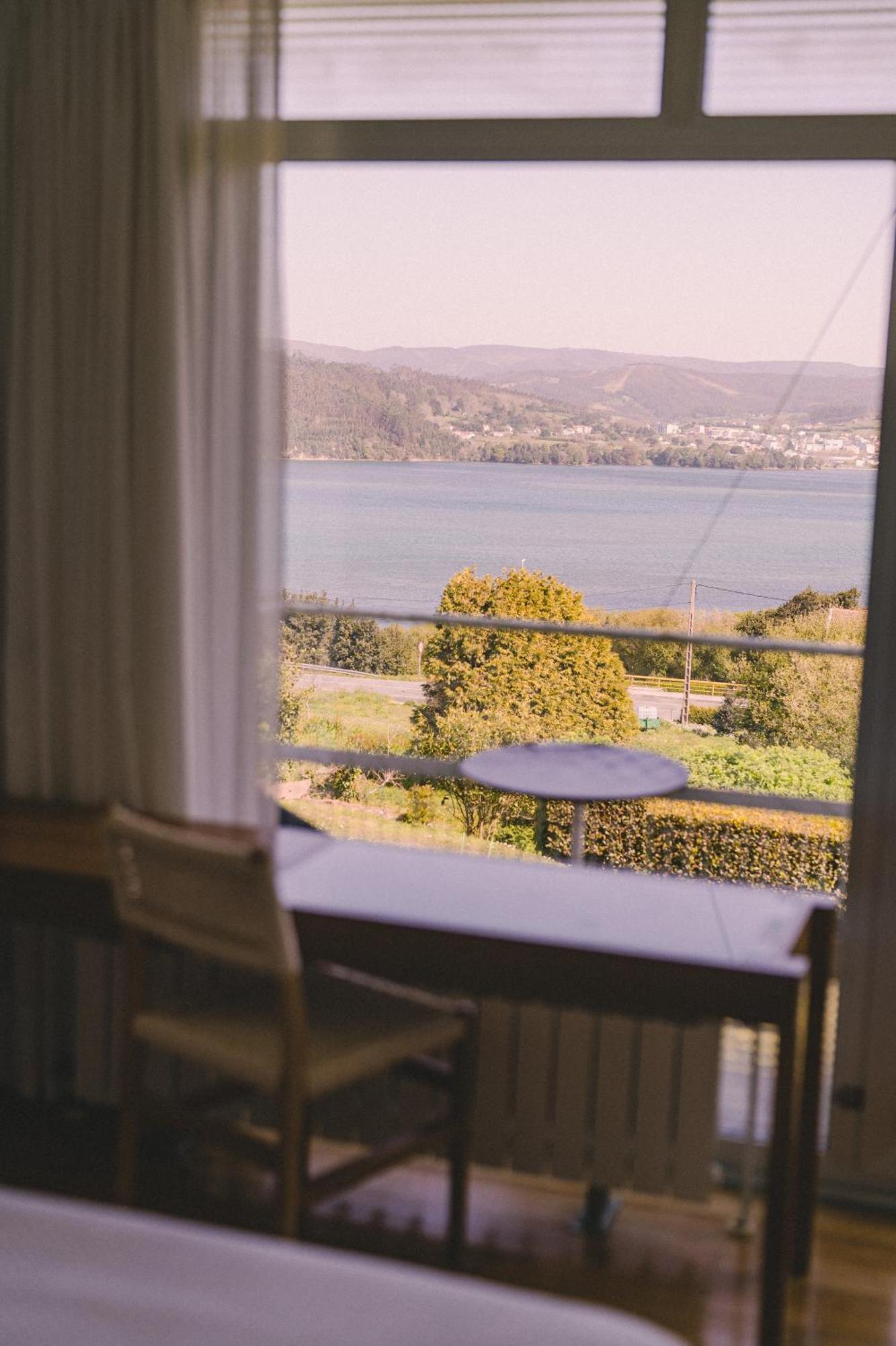 Hotel A Miranda Feás エクステリア 写真