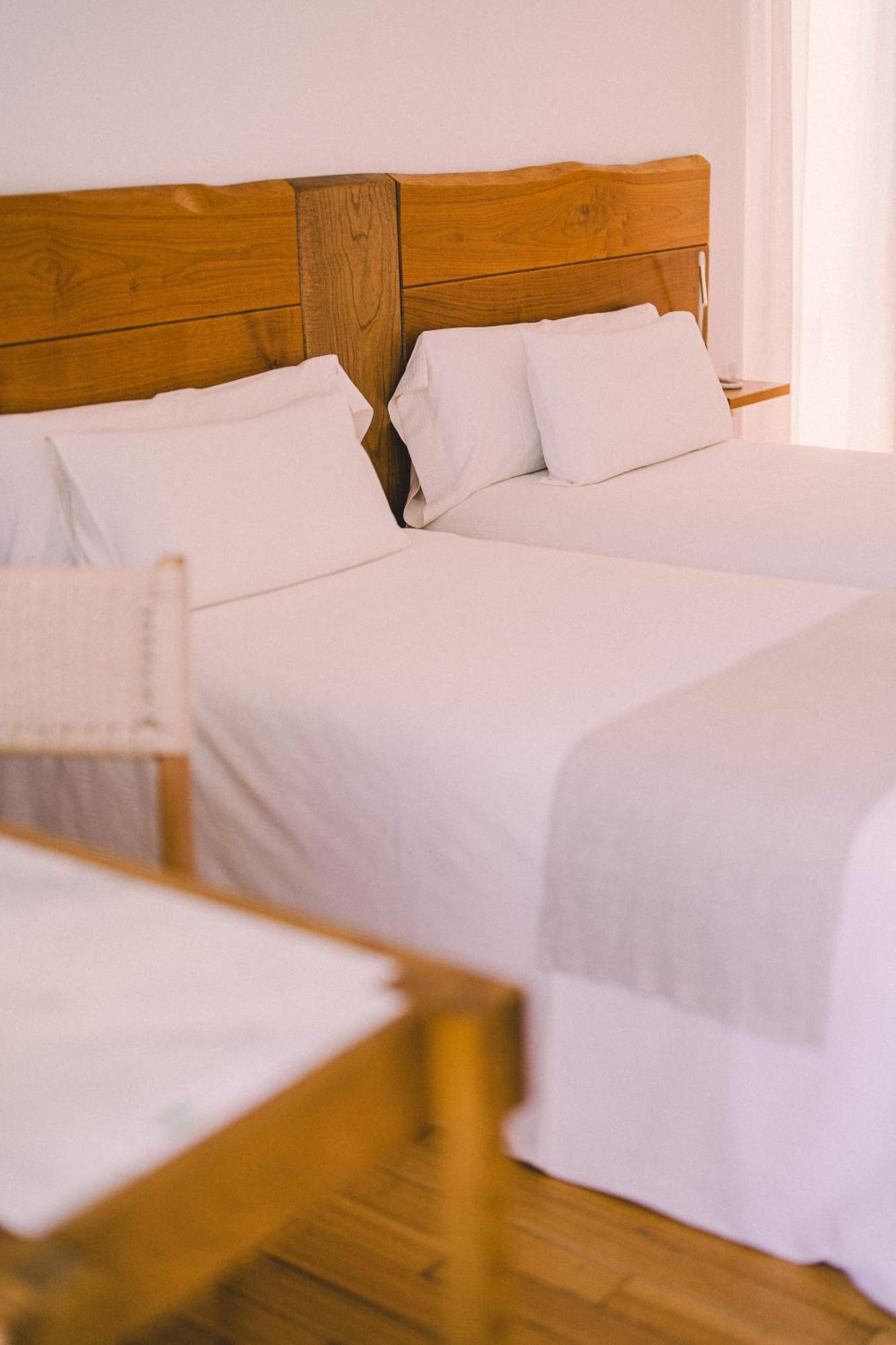Hotel A Miranda Feás エクステリア 写真
